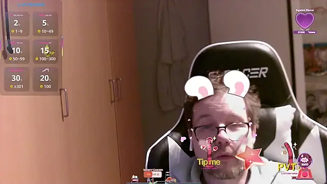 larsgessner30 online show from April 5, 6:58 pm