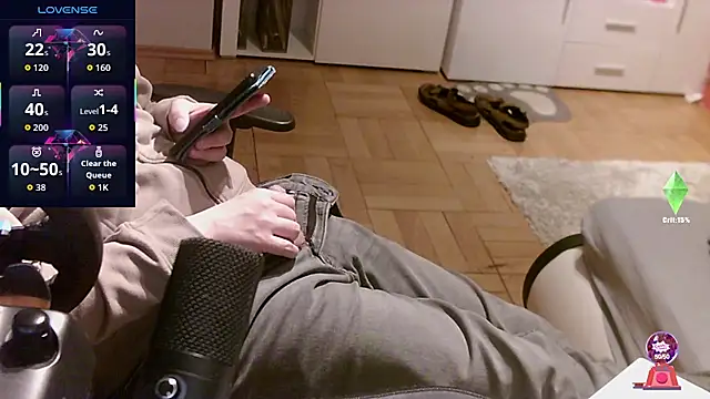 larsgessner30 online show from April 2, 9:21 pm