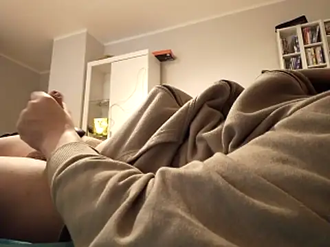 larsgessner30 online show from November 30, 12:22 am