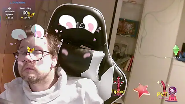 larsgessner30 online show from April 4, 11:11 pm