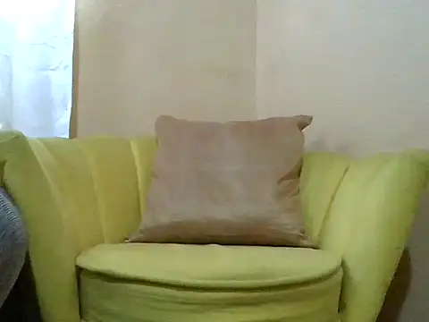 Snapshot of Pineda-301193 chatting on October 18, 11:23 am Pineda-301193 online show from October 18, 11:23 am
