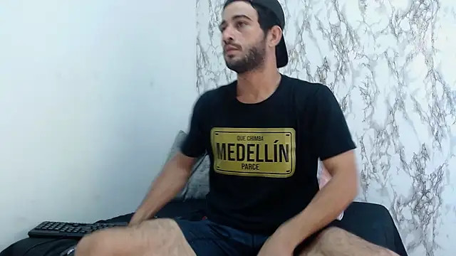 Moon and aaron online show from February 22, 3:42 am