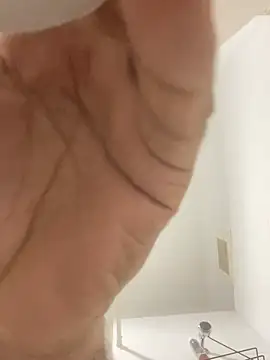 Snapshot of hard_dick011 chatting on March 3, 4:00 am hard dick011 online show from March 3, 4:00 am