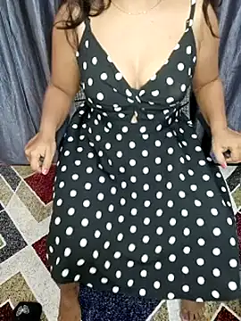 Snapshot of Tanvi-patil chatting on May 29, 8:42 am Tanvi-patil online show from May 29, 8:42 am