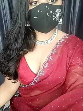 Snapshot of Tanvi-patil chatting on July 18, 4:48 pm Tanvi-patil online show from July 18, 4:48 pm