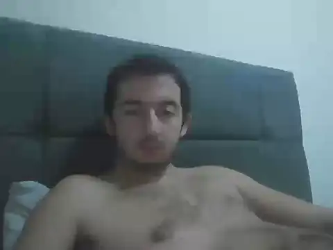 laynufff online show from November 23, 5:45 pm