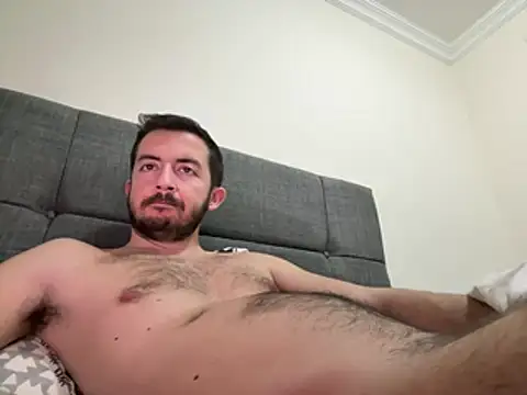 laynufff online show from April 23, 5:47 pm