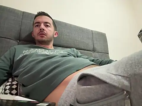 laynufff online show from April 4, 5:58 am