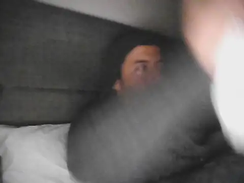 laynufff online show from December 13, 8:04 pm