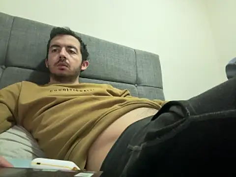 laynufff online show from March 23, 6:57 am