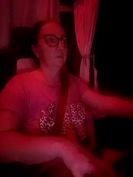 Snapshot of cuplubijoanna chatting on March 8, 3:39 am cuplubijoanna online show from March 8, 3:39 am