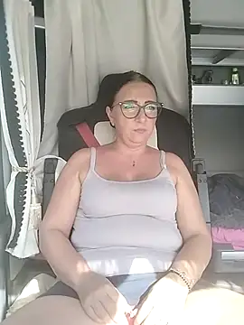 Snapshot of cuplubijoanna chatting on September 10, 1:32 pm cuplubijoanna online show from September 10, 1:32 pm