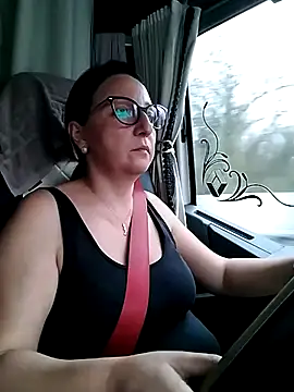 cuplubijoanna online show from December 17, 8:30 am