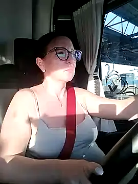 cuplubijoanna online show from March 19, 5:24 pm