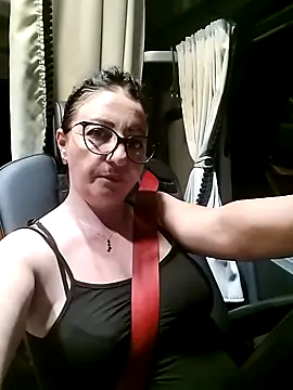 cuplubijoanna online show from April 4, 1:12 am