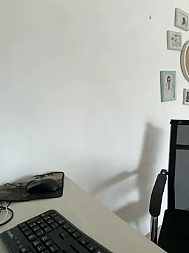 Snapshot of palzkybi123 chatting on July 11, 1:50 am palzkybi123 online show from July 11, 1:50 am