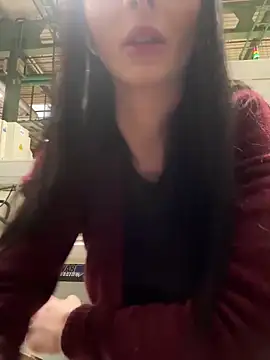 Snapshot of hrnxyygirl chatting on December 17, 2:55 pm hrnxyygirl online show from December 17, 2:55 pm