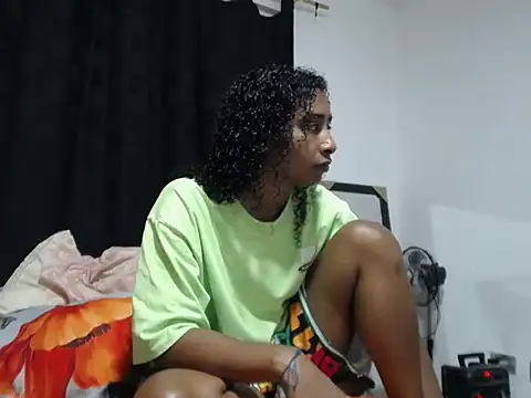 yohatinelly07 online show from December 16, 2:16 am