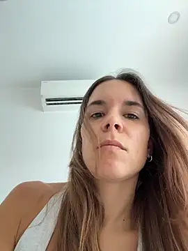 JuicyFruits93 online show from May 4, 6:49 am