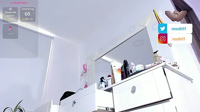 rossth1 online show from March 10, 7:29 pm