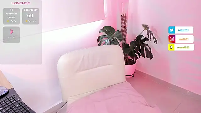 rossth1 online show from March 22, 7:15 pm