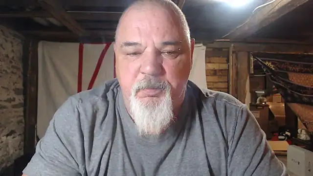 Newfiesausage1972 online show from March 15, 11:17 am