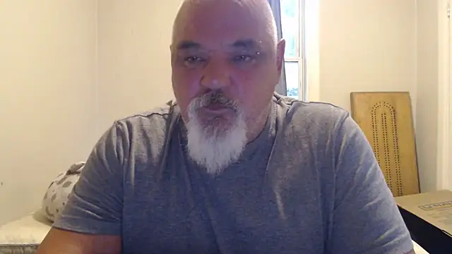 Newfiesausage1972 online show from September 20, 10:37 pm