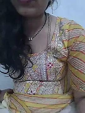 Snapshot of Simaran_bhabhi chatting on July 20, 1:13 pm Simaran bhabhi online show from July 20, 1:13 pm