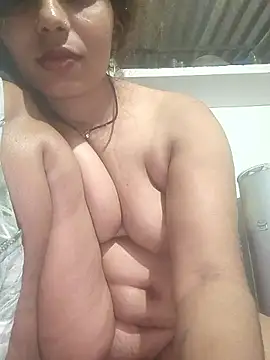 Snapshot of Simaran_bhabhi chatting on October 28, 12:15 pm Simaran bhabhi online show from October 28, 12:15 pm