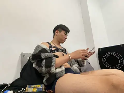 Adam XDZ online show from April 4, 10:55 am