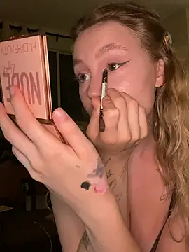 meanexx online show from March 28, 5:36 pm