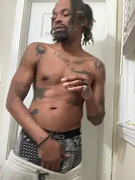 Snapshot of 1BeautyN1Beast chatting on January 21, 11:13 am 1BeautyN1Beast online show from January 21, 11:13 am