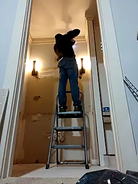 Snapshot of 1BeautyN1Beast chatting on February 15, 9:28 pm 1BeautyN1Beast online show from February 15, 9:28 pm