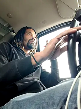 Snapshot of 1BeautyN1Beast chatting on March 4, 9:11 pm 1BeautyN1Beast online show from March 4, 9:11 pm