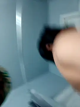 Snapshot of 1BeautyN1Beast chatting on February 27, 3:29 am 1BeautyN1Beast online show from February 27, 3:29 am