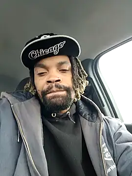 Snapshot of 1BeautyN1Beast chatting on February 11, 5:40 pm 1BeautyN1Beast online show from February 11, 5:40 pm