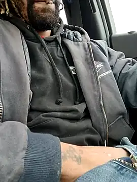 Snapshot of 1BeautyN1Beast chatting on February 19, 9:03 pm 1BeautyN1Beast online show from February 19, 9:03 pm