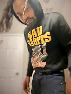 Snapshot of 1BeautyN1Beast chatting on November 29, 4:23 am 1BeautyN1Beast online show from November 29, 4:23 am