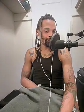 1BeautyN1Beast online show from February 16, 8:51 pm