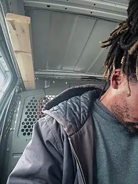 1BeautyN1Beast online show from January 6, 6:01 pm