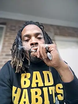 Snapshot of 1BeautyN1Beast chatting on November 29, 8:31 pm 1BeautyN1Beast online show from November 29, 8:31 pm