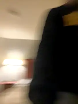 Snapshot of 1BeautyN1Beast chatting on November 13, 1:20 am 1BeautyN1Beast online show from November 13, 1:20 am