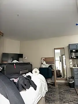 1BeautyN1Beast online show from February 8, 12:58 pm