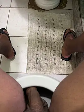 julio9679 online show from February 10, 1:32 pm