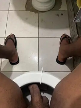 julio9679 online show from April 29, 12:37 am