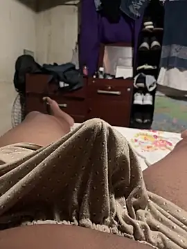 julio9679 online show from December 21, 12:18 pm