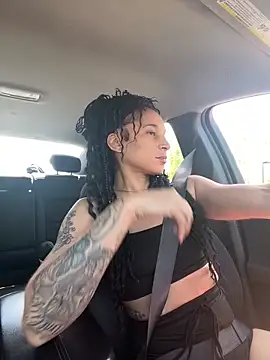 Shuggabutt online show from April 5, 8:48 pm