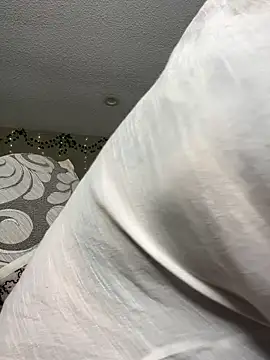 Shuggabutt online show from January 17, 12:48 am