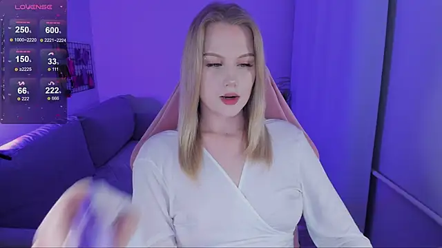 Honey blonde online show from November 20, 10:31 pm