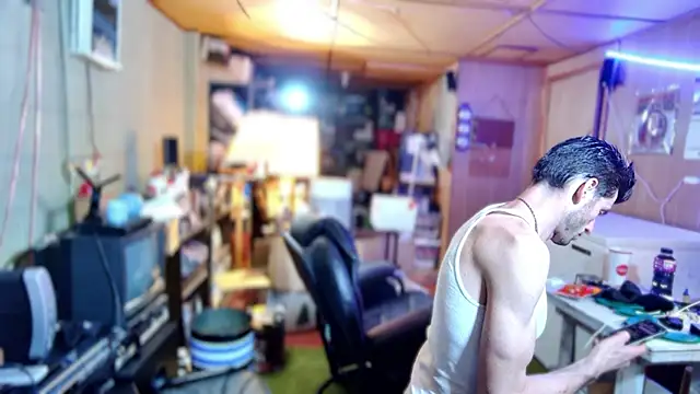 savageconfidence online show from October 6, 3:40 am